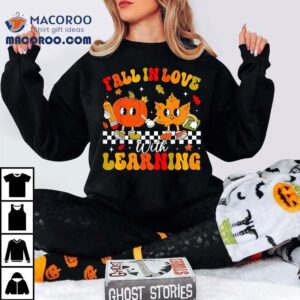 Retro Fall In Love With Learning Autumn Pumpkin Teacher Shirt