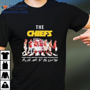 The Kansas City Chiefs Nick Bolton Chris Jones George Karlaftis Isiah Pacheco Travis Kelce Patrick Mahomes Andy Reid Signatures Shirt 1 The Kansas City Chiefs Nick Bolton Chris Jones George Karlaftis Isiah Pacheco Travis Kelce Patrick Mahomes Andy Reid Signatures Tshirt