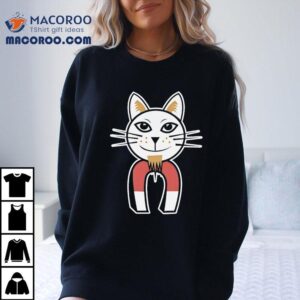 Attract attention effortlessly with this stylish t-shirt