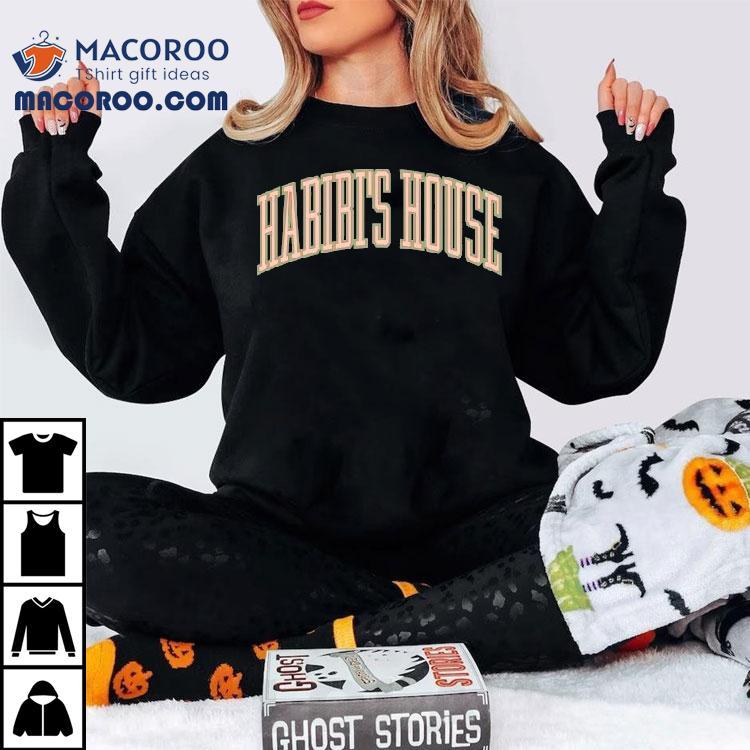 DJ Habibeats rocks the stage in a stylish Habibis House t-shirt DJ Habibeats rocks the stage in a stylish Habibis House t-shirt