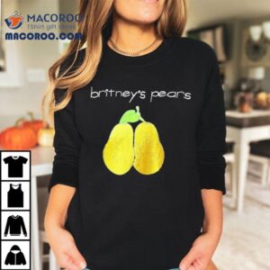Britney Spears Wears A Unique Fruit Print T Tshirt