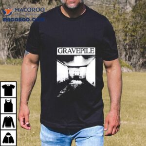 Vintage inspired gravepile graphic t-shirt