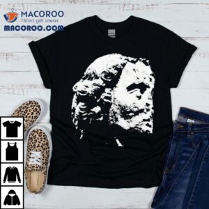 Aging beauty in black with fading print tshirt