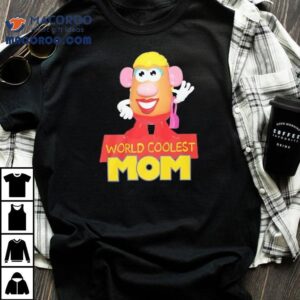 Awesome Mom Design On Trendy T-shirt