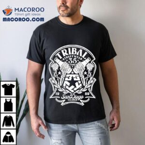 Vintage 1989 California Streetwear Tribal Design Bottle Graphic T-shirt