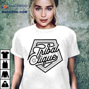 Vintage 1989 Tribal Design T-shirt