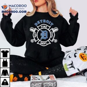 Detroit firefighters honor tigers with custom t-shirt 2 Detroit Firefighters Honor Tigers With Custom Tshirt