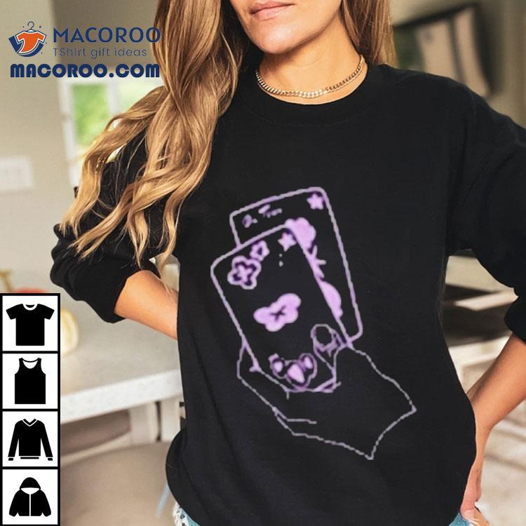 Hannah Jadagu On Tour Exclusive Tshirt Hannah Jadagu On Tour Exclusive Tshirt