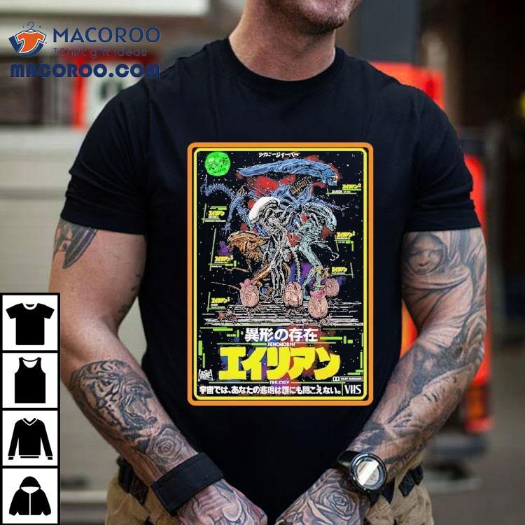 Xenomorph design inspired by the classic aliens movies t-shirt Xenomorph design inspired by the classic aliens movies t-shirt