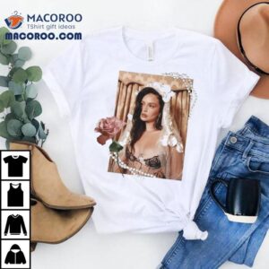Sabrina Claudio Portrai Tshirt