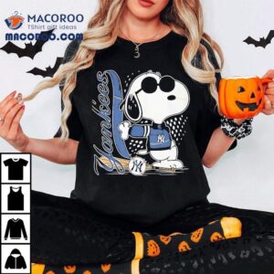 New York Yankees X Snoopy The Peanuts Tshirt