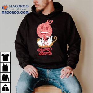 Giant Bomb Cat Yarn Tshirt
