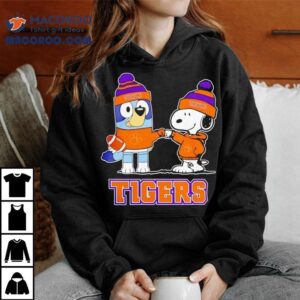 Snoopy And Friend Clemson Tigers Football Christmas Shirt Snoopy And Friend Clemson Tigers Football Christmas Shirt