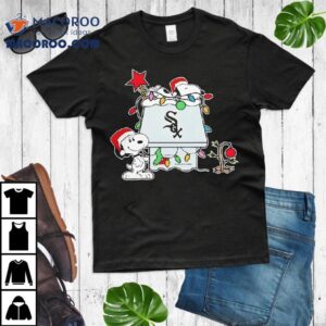 Chicago White Sox Christmas Snoopy Doghouse Shirt 2 Chicago White Sox Christmas Snoopy Doghouse Tshirt