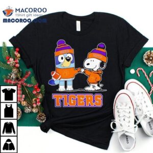 Snoopy And Friend Clemson Tigers Football Christmas Tshirt