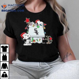 Chicago White Sox Christmas Snoopy Doghouse Shirt 3 Chicago White Sox Christmas Snoopy Doghouse Tshirt