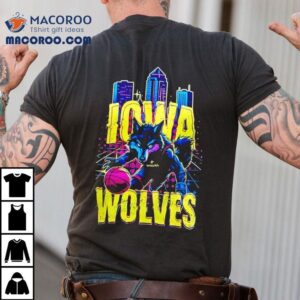 Iowa Wolves Wolf Graphic Shirt