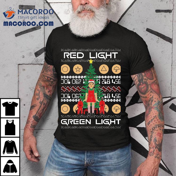 Squid Games Red Light Green Light Sleeping Christmas T-shirt Squid Games Red Light Green Light Sleeping Christmas T-shirt