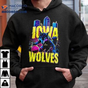 Iowa Wolves Wolf Graphic Shirt