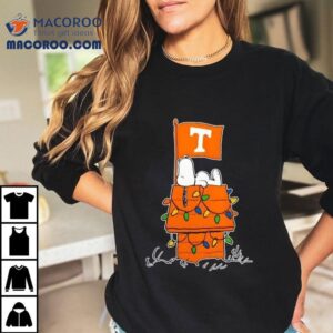 Tennessee Volunrs Snoopy Christmas House Lights Shirt
