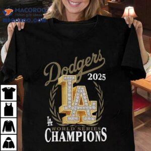 Los Angeles Dodgers New Era 2025 World Series Champions Medallion Logo T-shirt 2 Los Angeles Dodgers New Era World Series Champions Medallion Logo Tshirt