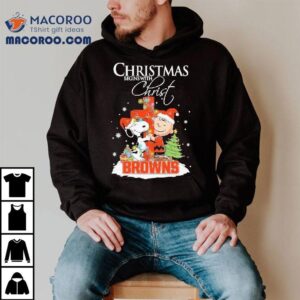 Snoopy And Charlie Brown The Peanuts X Cleveland Browns Merry Christmas Begins With Chris Tshirt