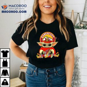 Baby Yoda Hug Kansas City Chiefs Pumpkin Halloween Tshirt
