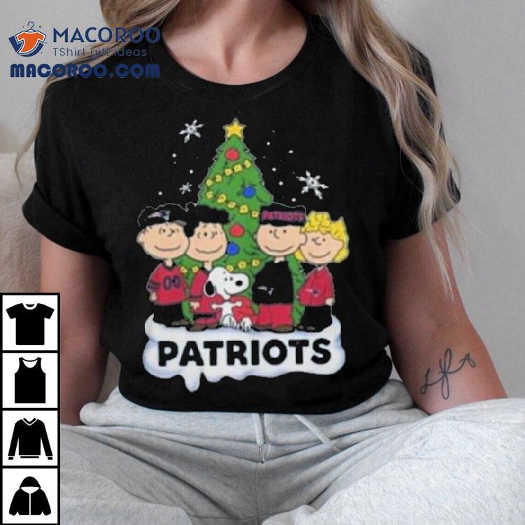 The Peanuts Characters Christmas With New England Patriots Tree And Snoopy Shirt The Peanuts Characters Christmas With New England Patriots Tree And Snoopy Shirt