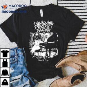 Vanishing Amulet Moonlit Cryer Shirt
