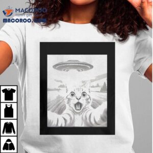 Cat Selfie With Alien Ufo Funny Cat Gifts Tshirt