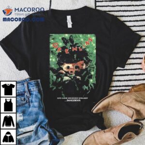Gremlins Movie Featuring Gizmo Surrounded By Shadows Cute But Dangerous Horror Tshirt