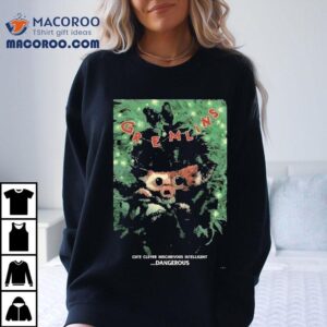Gremlins Movie Featuring Gizmo Surrounded By Shadows Cute But Dangerous Horror Tshirt