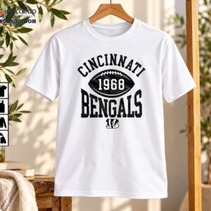 Cincinnati Bengals 1968 Vintage Football Graphic Shirt Cincinnati Bengals 1968 Vintage Football Graphic Shirt